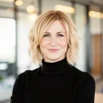 Jenn Bouyoukos - Chief People Officer at Bench
