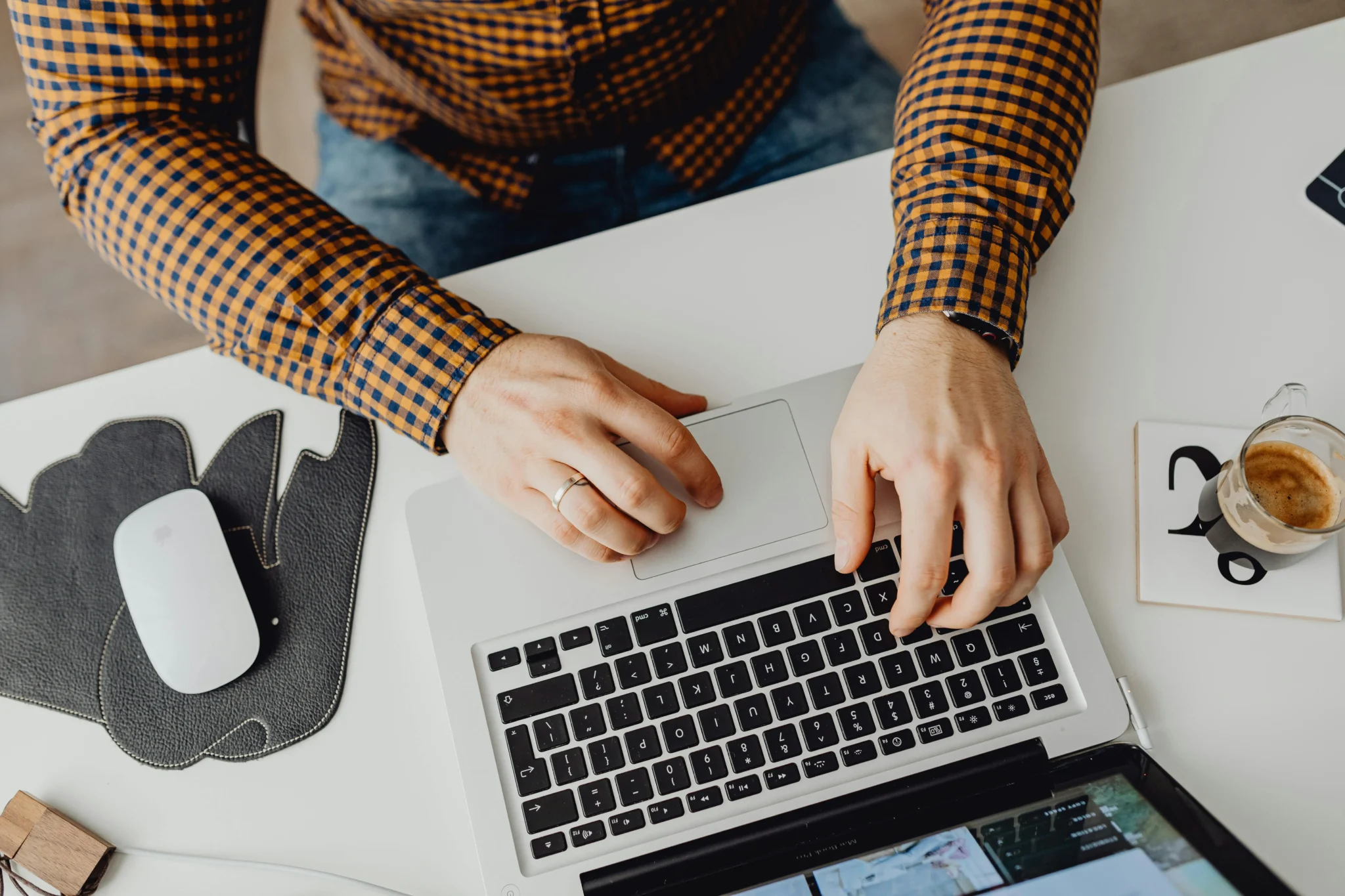 How to Hire a Software Engineer for a Startup: Off-Market Tips